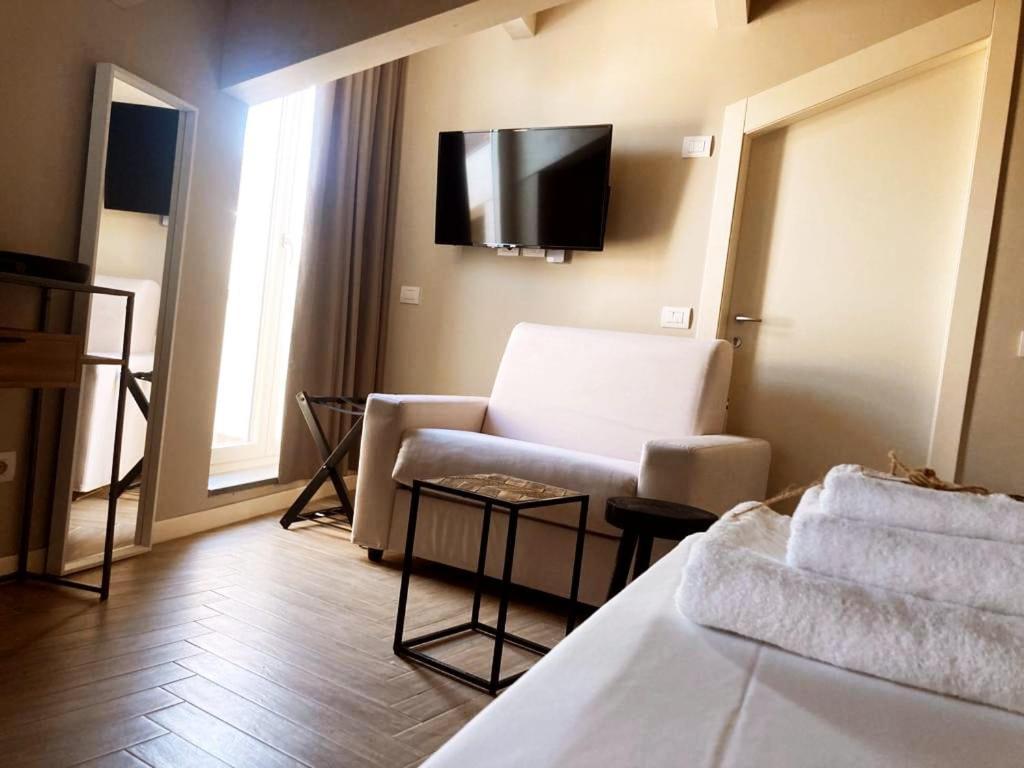 Gatto Bianco Rooms 42 Bérgamo Exterior foto